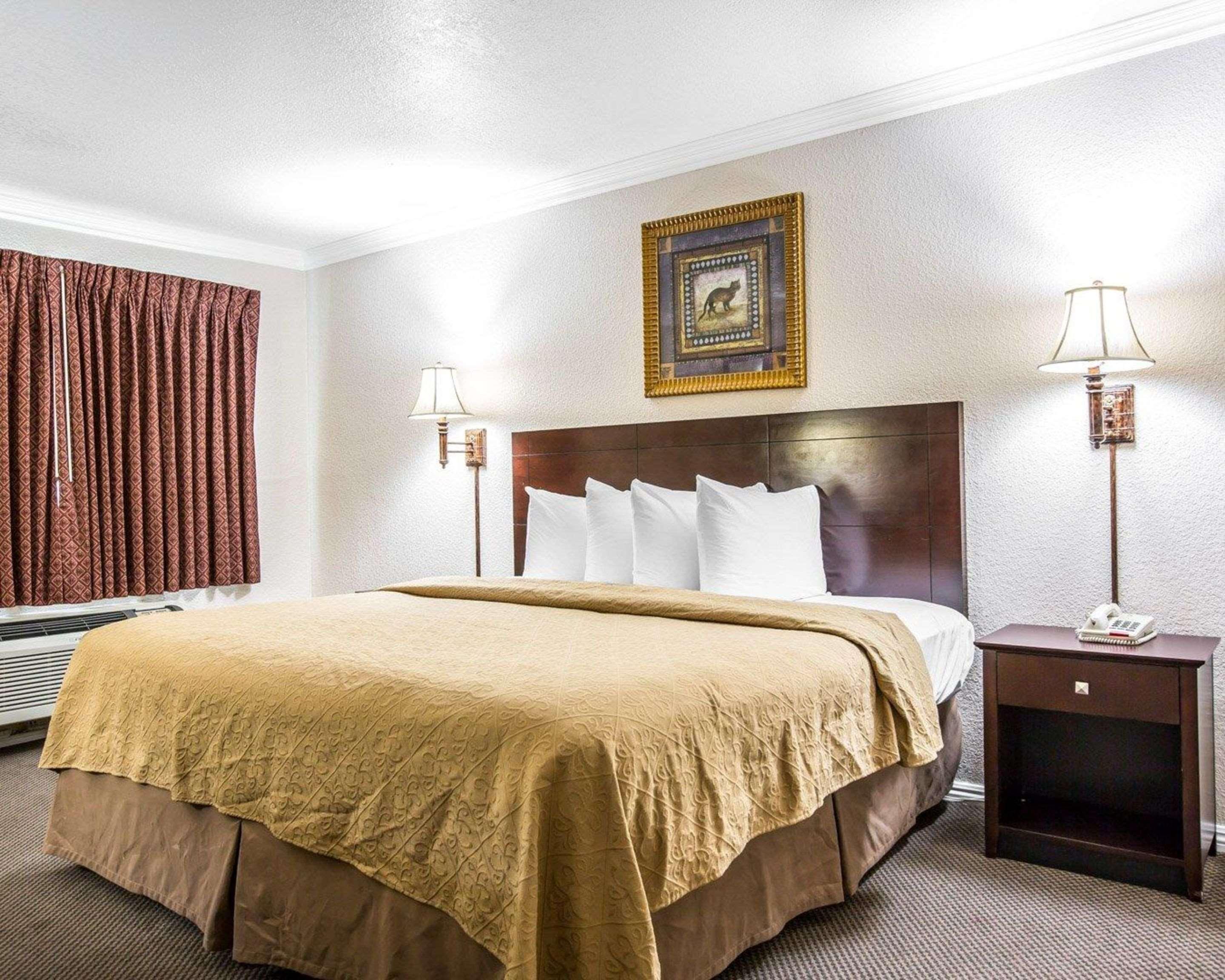 Quality Inn & Suites Thousand Oaks - Us101 Bagian luar foto